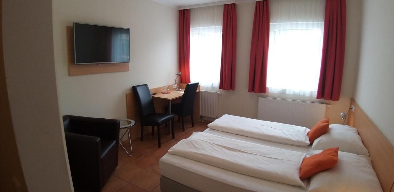Hotel Denk Bed & Breakfast Vorchdorf Exterior foto