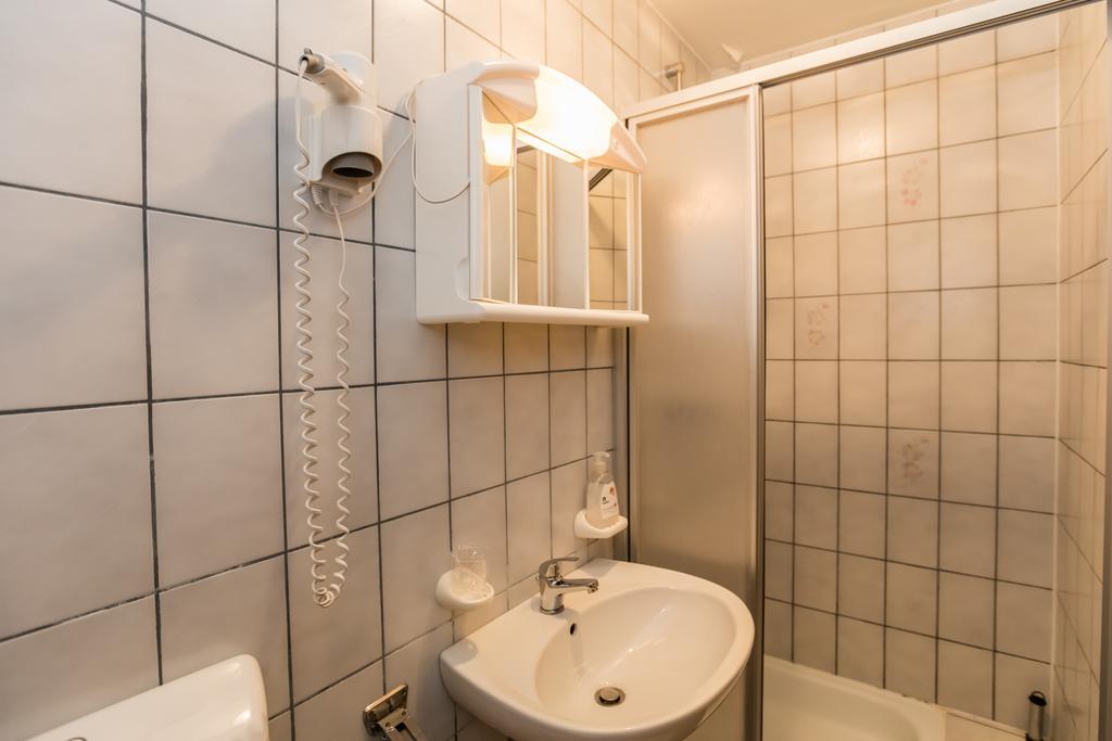 Hotel Denk Bed & Breakfast Vorchdorf Exterior foto